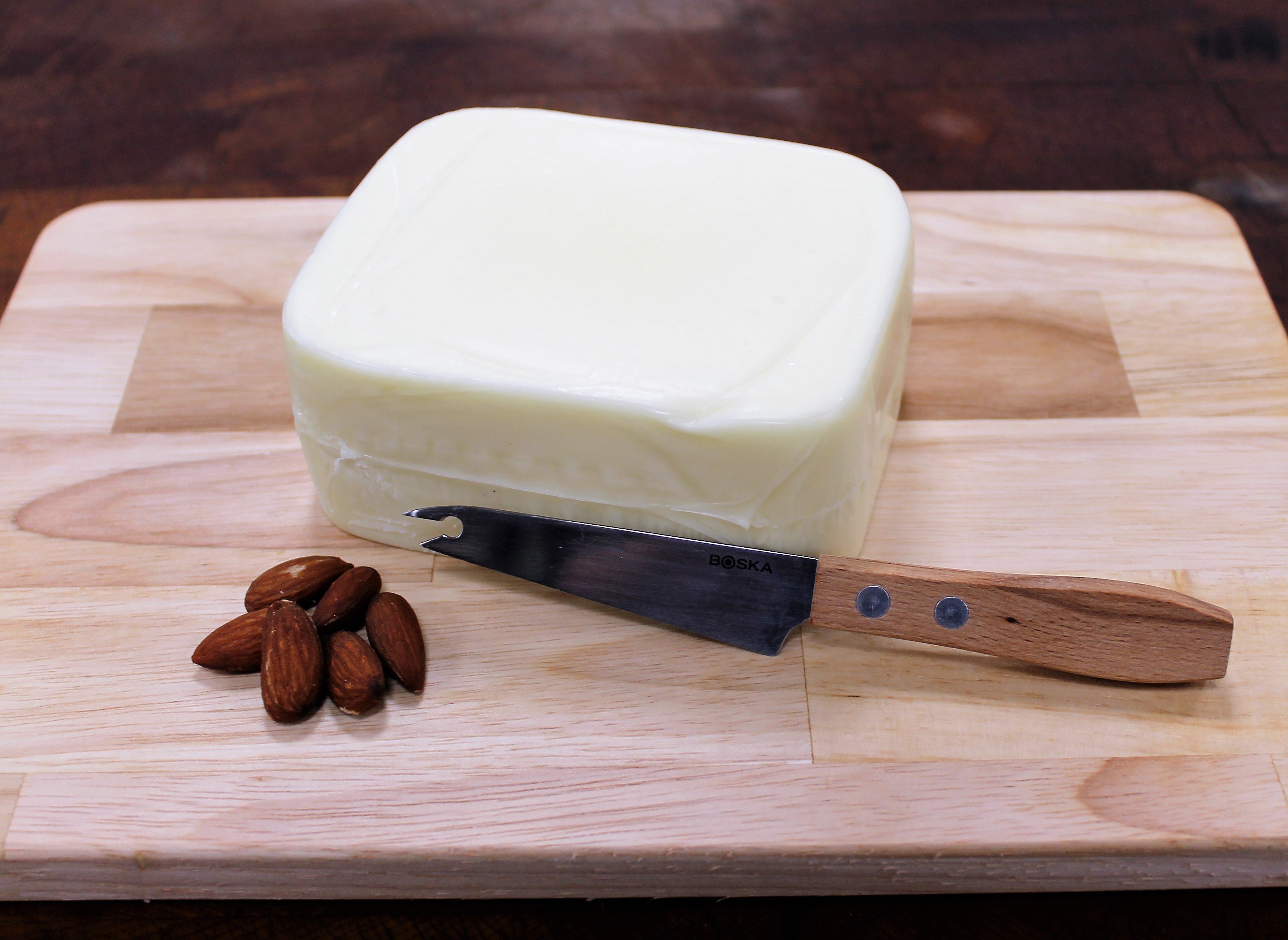 Full Fat Mozzarella Eau Galle Cheese